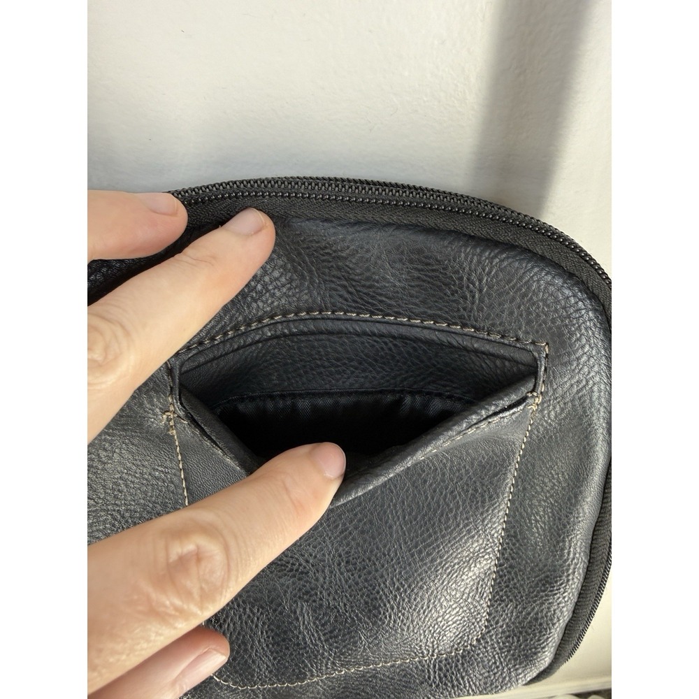 Multi Sac Bag Crossbody Purse Black 9x9 Zipper Closures Multiple Pockets EUC - Picture 4 of 13